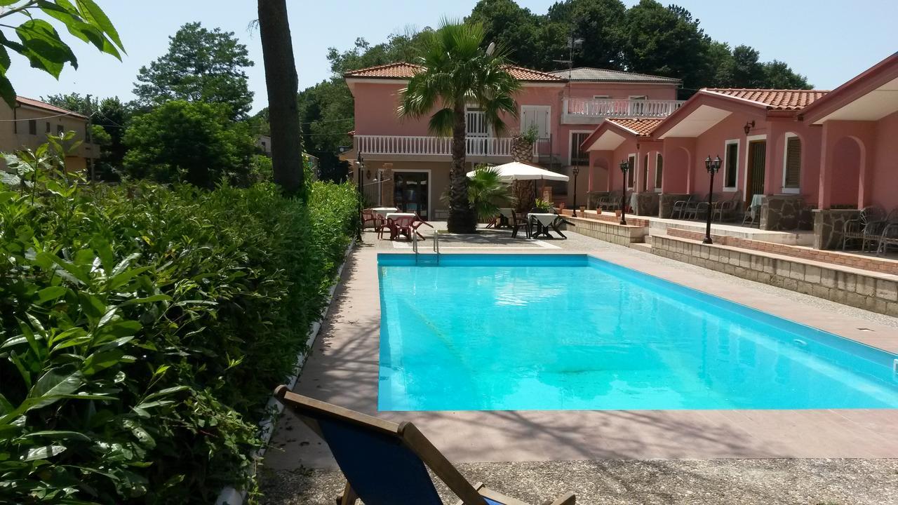 Hotel La Pineta Joppolo Exterior photo